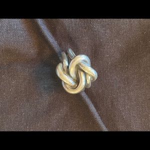 James Avery retired Bold Lovers Knot ring